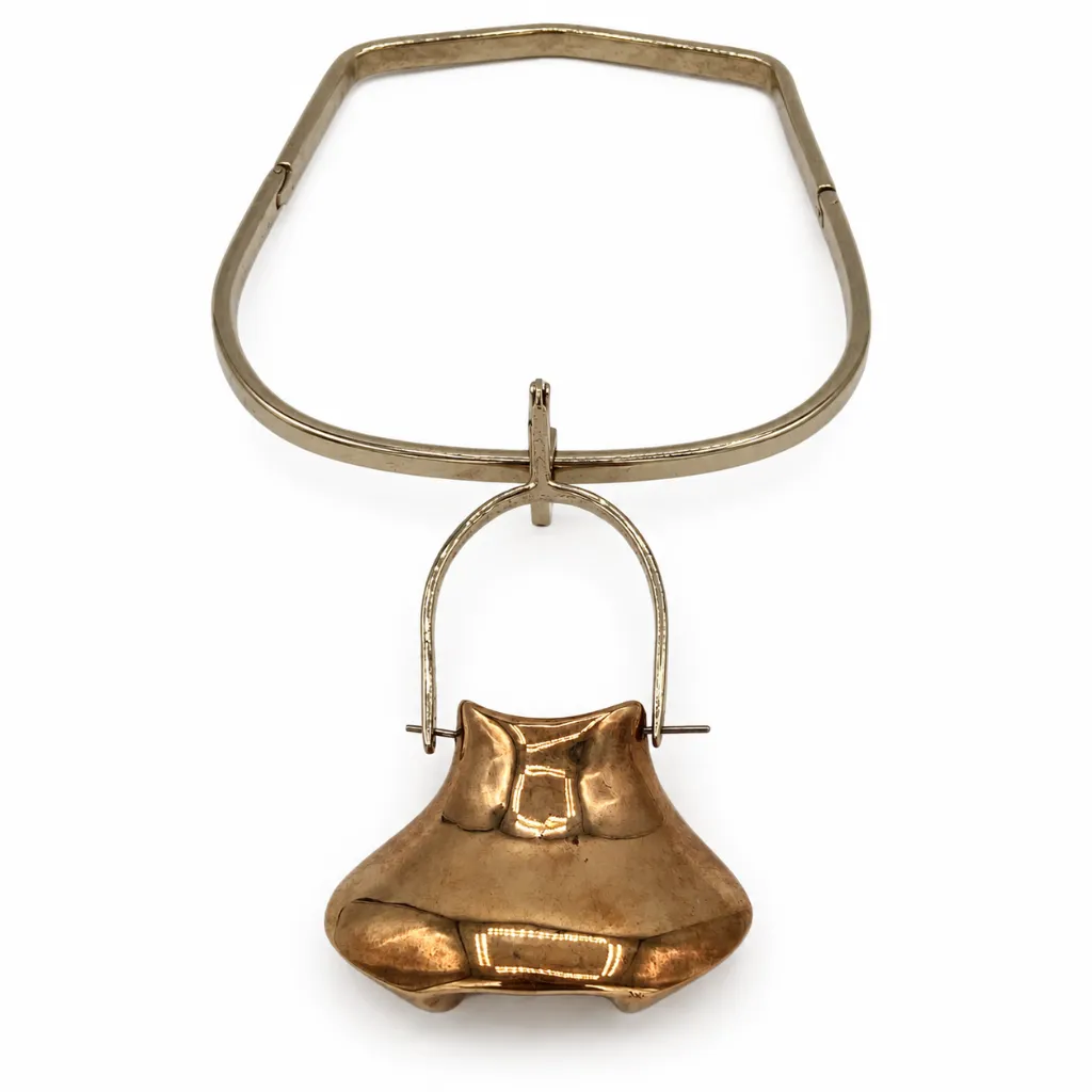 14 - VERSO - Collier pendentif scarabéé.webp